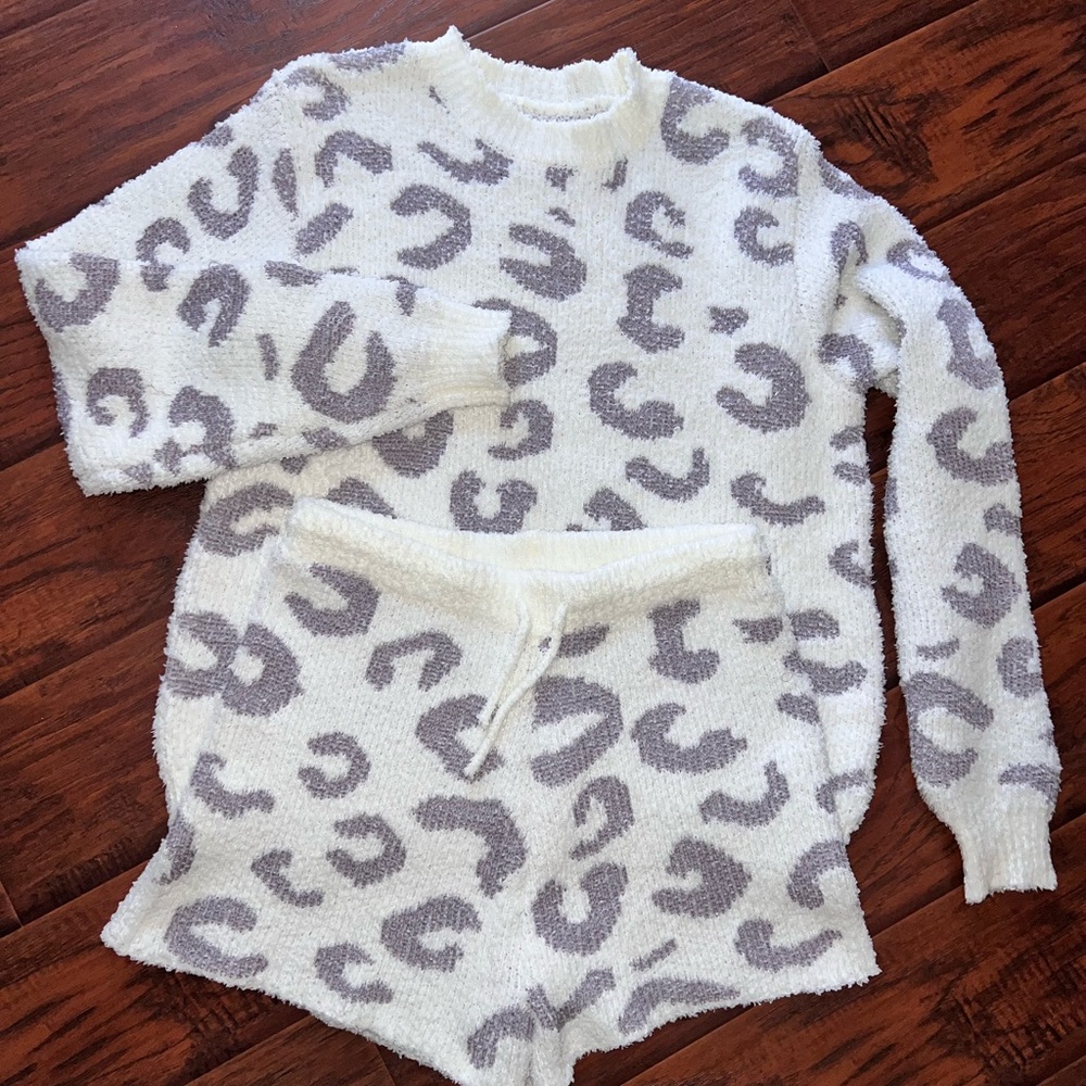 Cozy Dusty Purple Leopard Sweater & Shorts Set - Picture 10 of 12